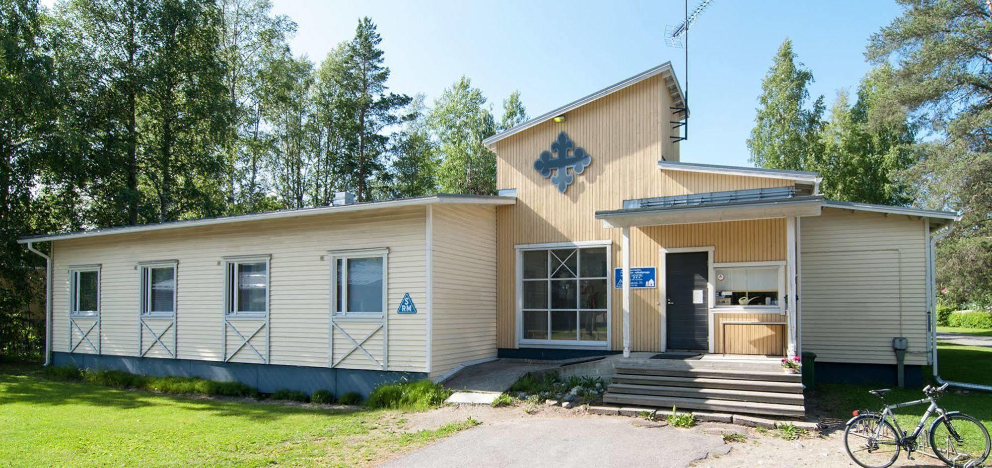 Partiotalon Retkeilymaja - Scouts Hostel Йоенсуу Екстер'єр фото